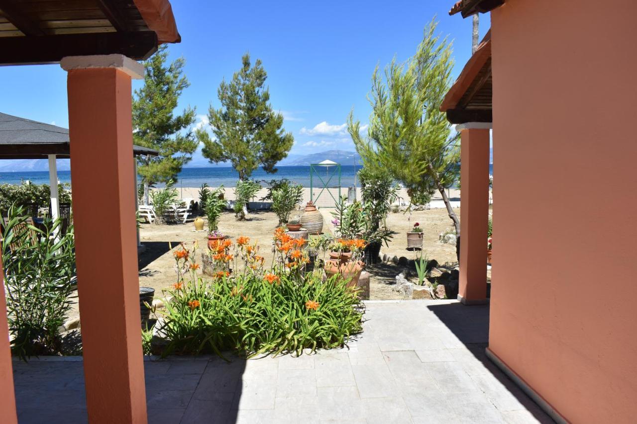 Bouka Beachfront Bungalows Agios Nikolaos  Екстер'єр фото