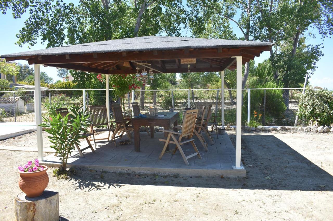 Bouka Beachfront Bungalows Agios Nikolaos  Екстер'єр фото