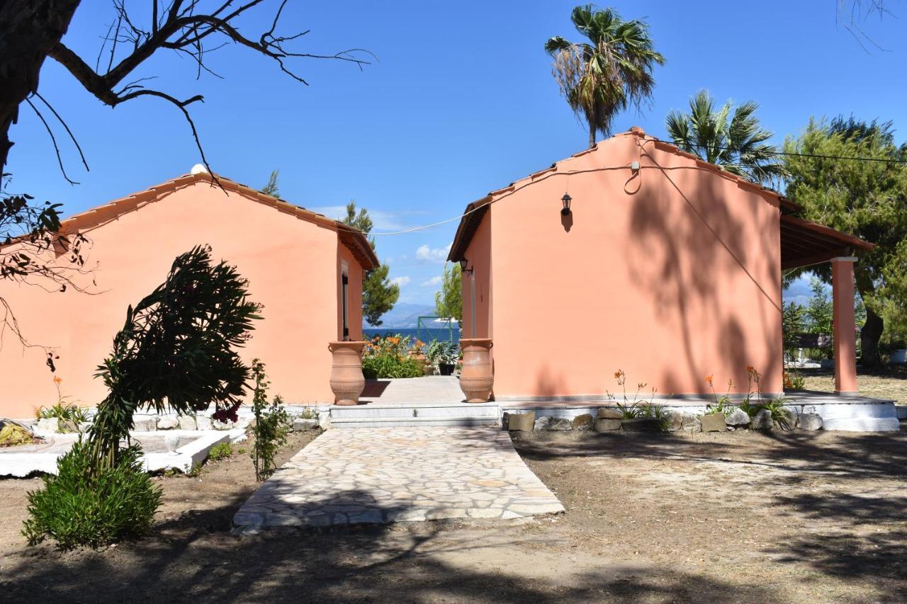 Bouka Beachfront Bungalows Agios Nikolaos  Екстер'єр фото
